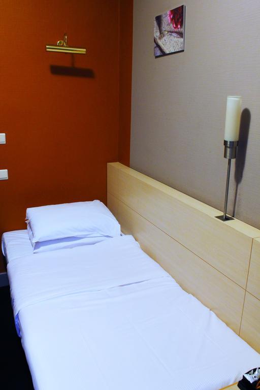 Story' Inn Brussels Bilik gambar
